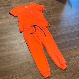 Figs Vibrant Orange Scrub Set- Fiery Coral color discontinued worn once